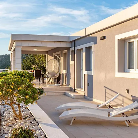 Σπίτι διακοπών 06