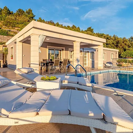 Σπίτι διακοπών 06