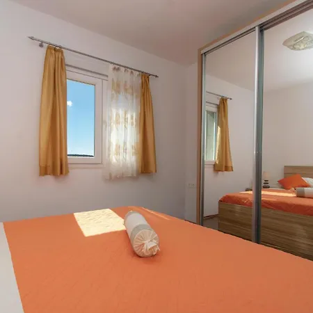 بيت للعطل 06 فيلا لوكا